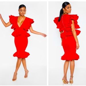 New! PrettyLittleThing Red Ruffle Plunge MIDI Dress ❤️